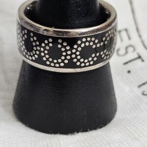 COACH.Silver and Black Patterned Ring